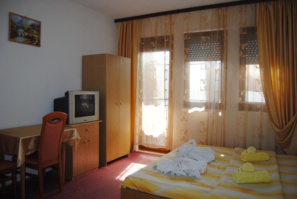 Joleski Accommodation Охрид Екстериор снимка